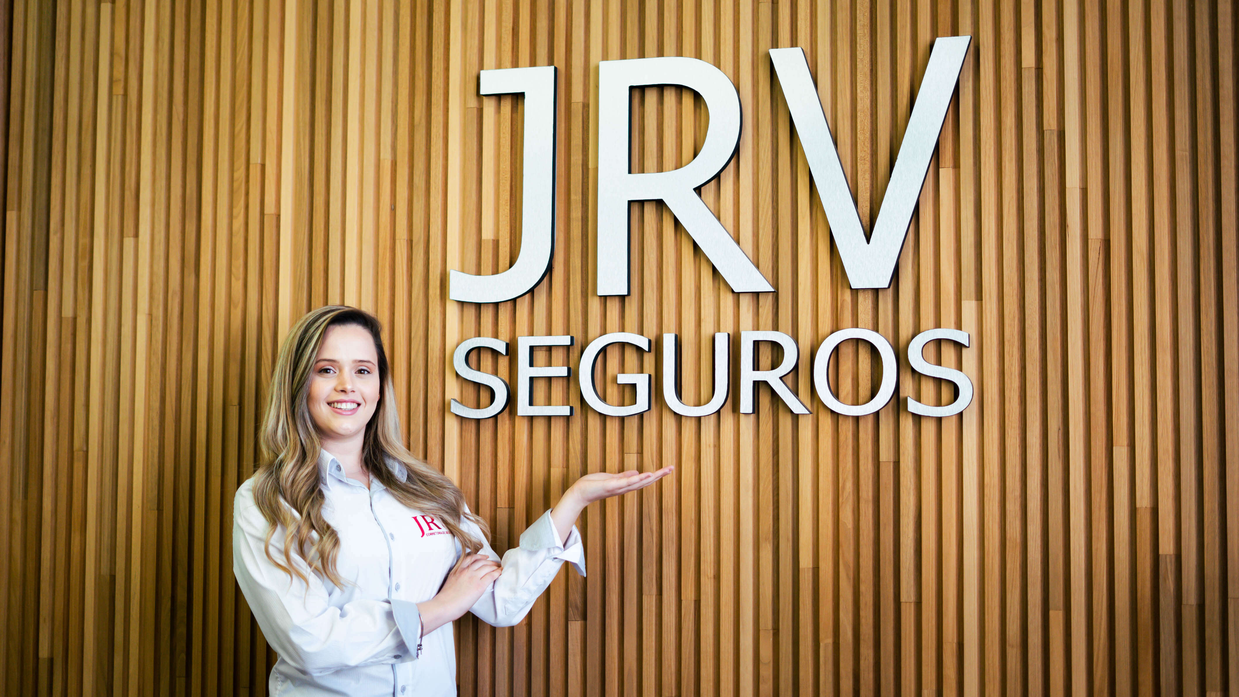 Atendimento consultivo da JRV Corretora